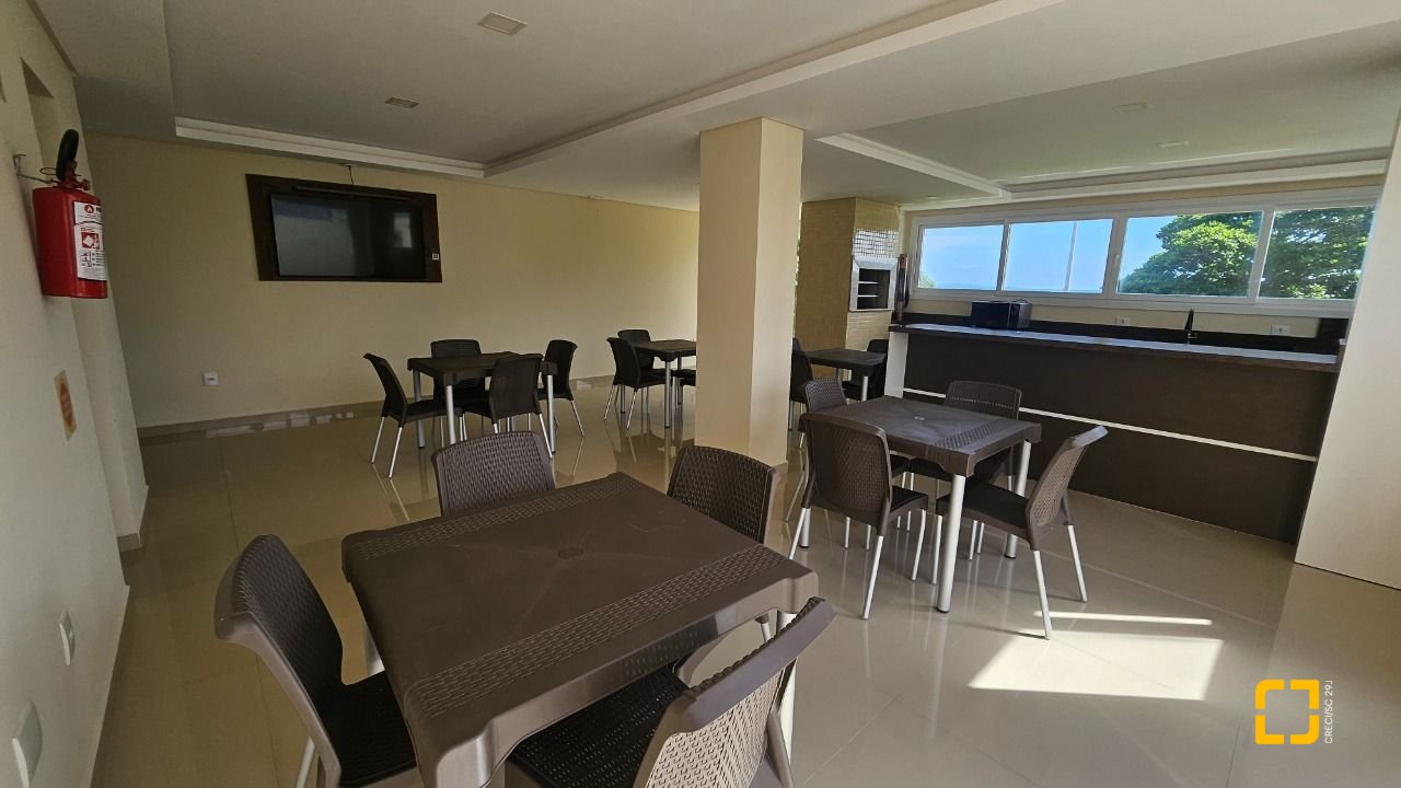 Apartamento com 101m², 4 quartos (sendo 1 suíte), 1 garagem, no bairro Canasvieiras em Florianópolis