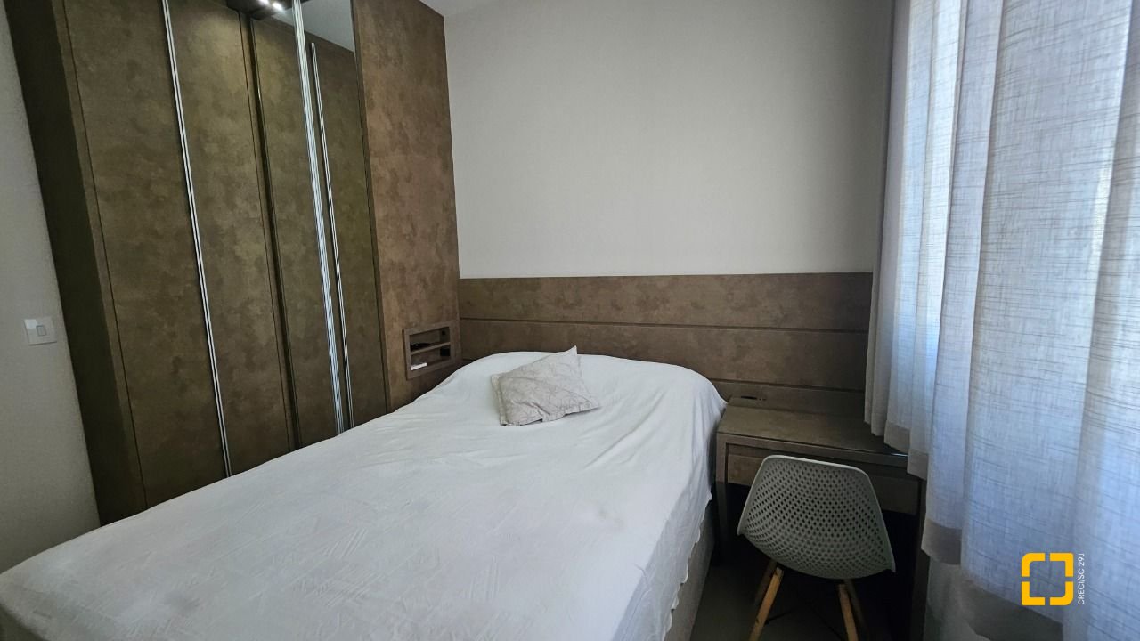 Apartamento com 101m², 4 quartos (sendo 1 suíte), 1 garagem, no bairro Canasvieiras em Florianópolis