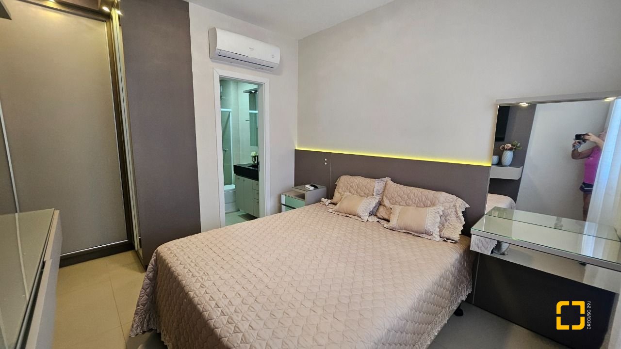 Apartamento com 101m², 4 quartos (sendo 1 suíte), 1 garagem, no bairro Canasvieiras em Florianópolis