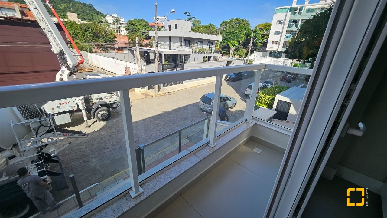 Apartamento com 101m², 4 quartos (sendo 1 suíte), 1 garagem, no bairro Canasvieiras em Florianópolis