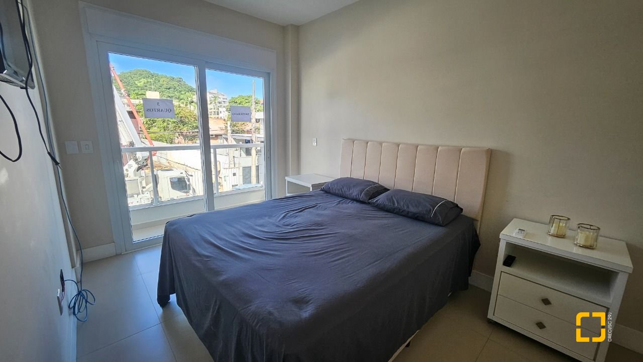 Apartamento com 101m², 4 quartos (sendo 1 suíte), 1 garagem, no bairro Canasvieiras em Florianópolis