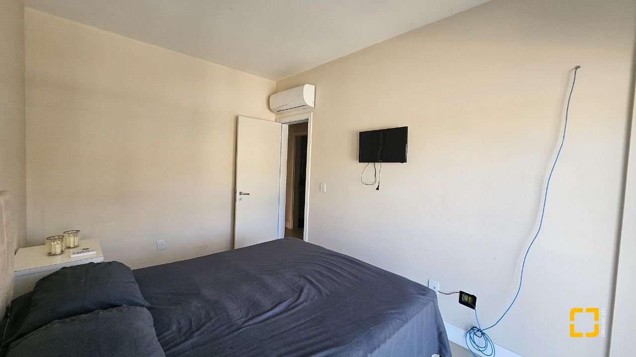 Apartamento com 101m², 4 quartos (sendo 1 suíte), 1 garagem, no bairro Canasvieiras em Florianópolis