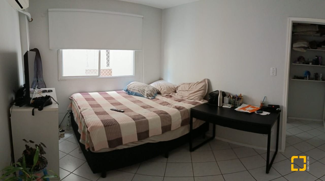 Apartamento com 40m², 1 quarto (sendo 1 suíte), no bairro Centro em Florianópolis