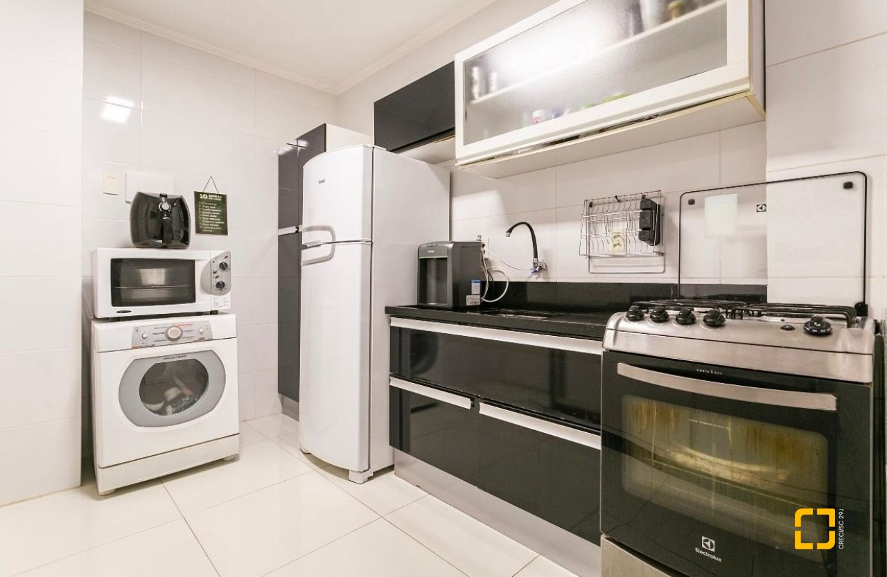 Apartamento com 72m², 3 quartos (sendo 1 suíte), 1 garagem, no bairro Trindade em Florianópolis