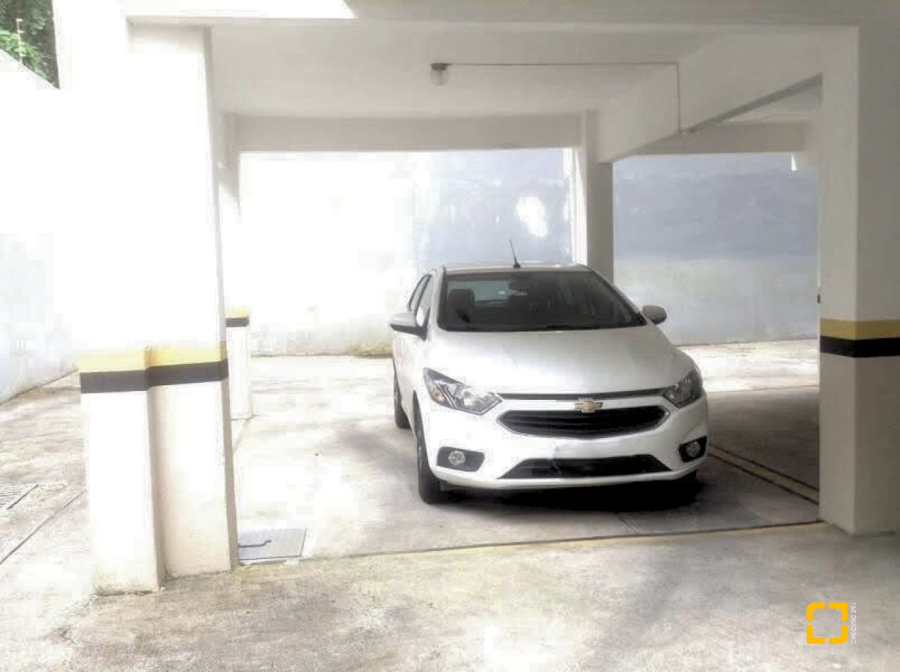 Apartamento com 72m², 3 quartos (sendo 1 suíte), 1 garagem, no bairro Trindade em Florianópolis