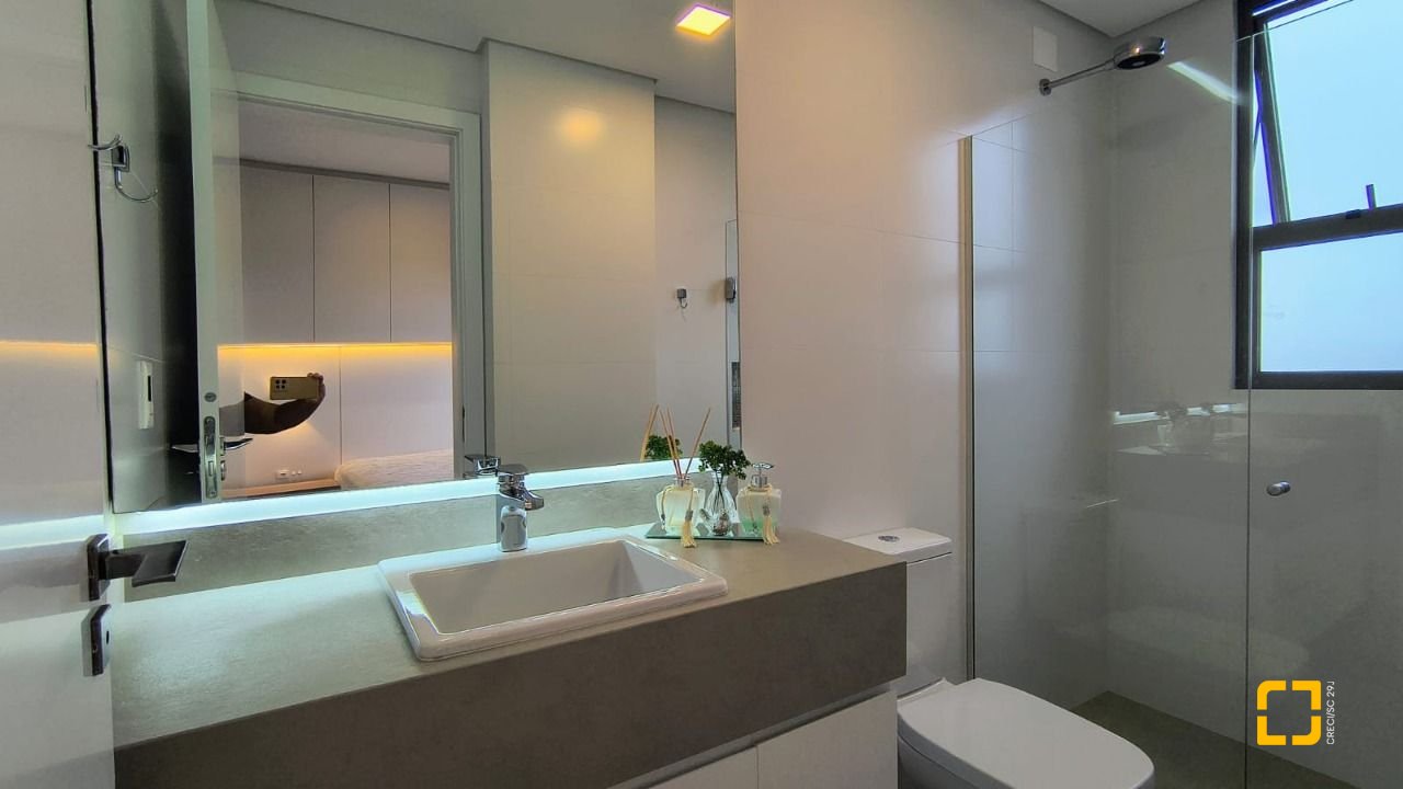 Apartamento com 76m², 4 quartos (sendo 2 suítes), 1 garagem, no bairro Jardim Atlântico em Florianópolis