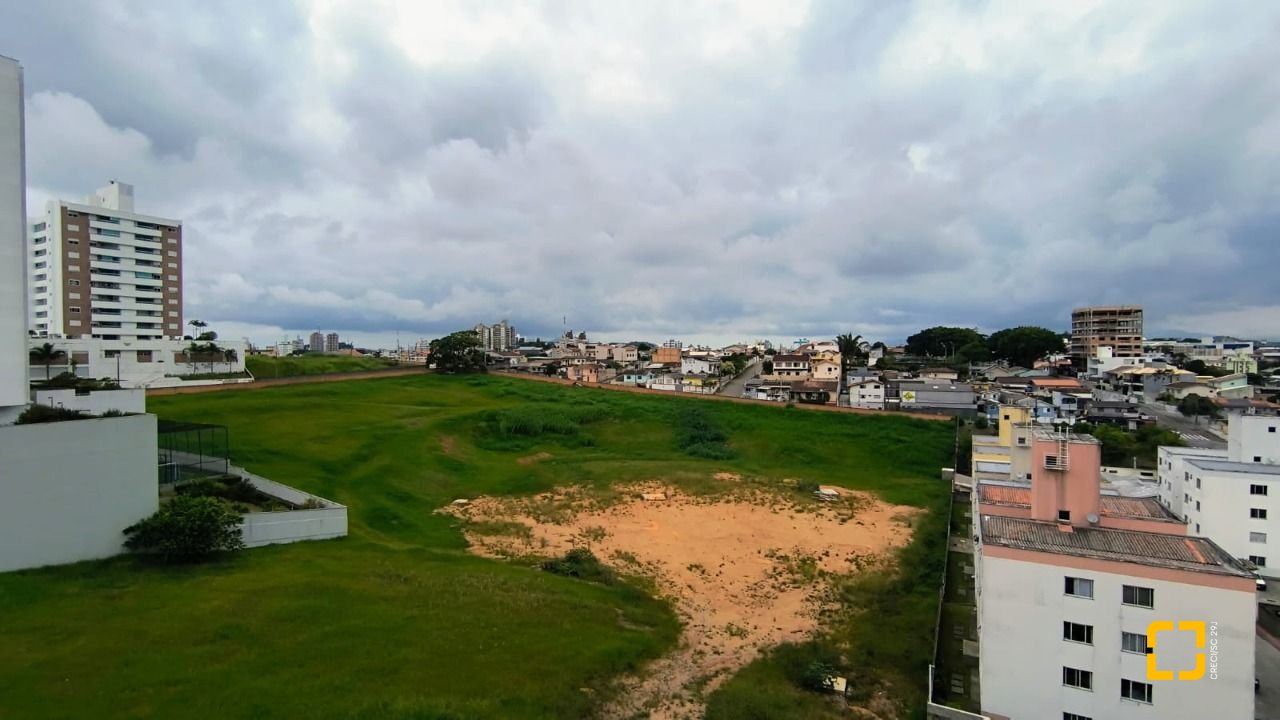 Apartamento com 76m², 4 quartos (sendo 2 suítes), 1 garagem, no bairro Jardim Atlântico em Florianópolis