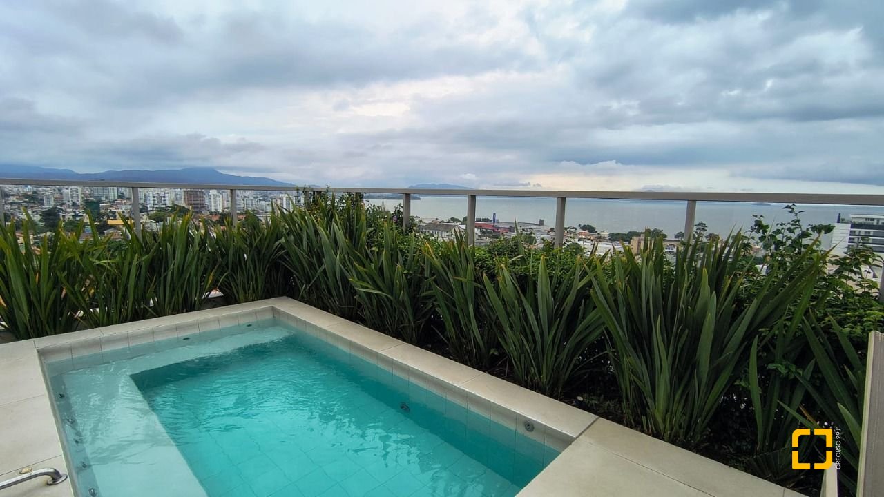 Apartamento com 76m², 4 quartos (sendo 2 suítes), 1 garagem, no bairro Jardim Atlântico em Florianópolis