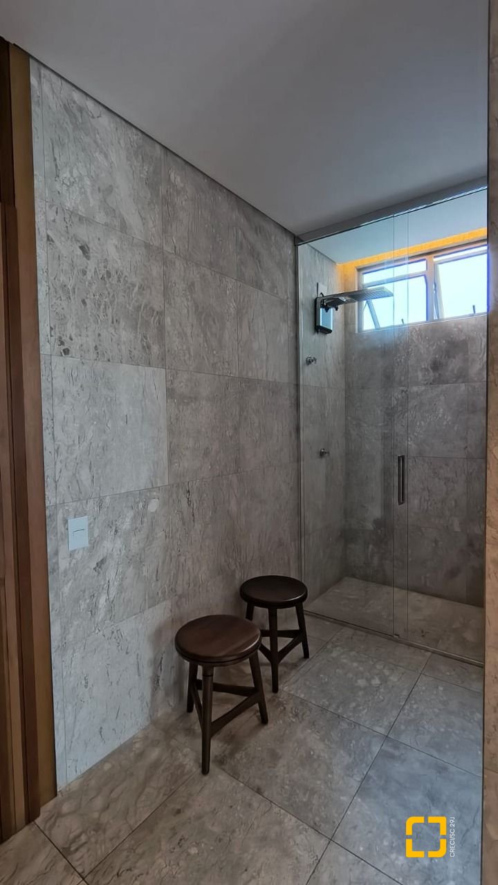 Apartamento com 76m², 4 quartos (sendo 2 suítes), 1 garagem, no bairro Jardim Atlântico em Florianópolis
