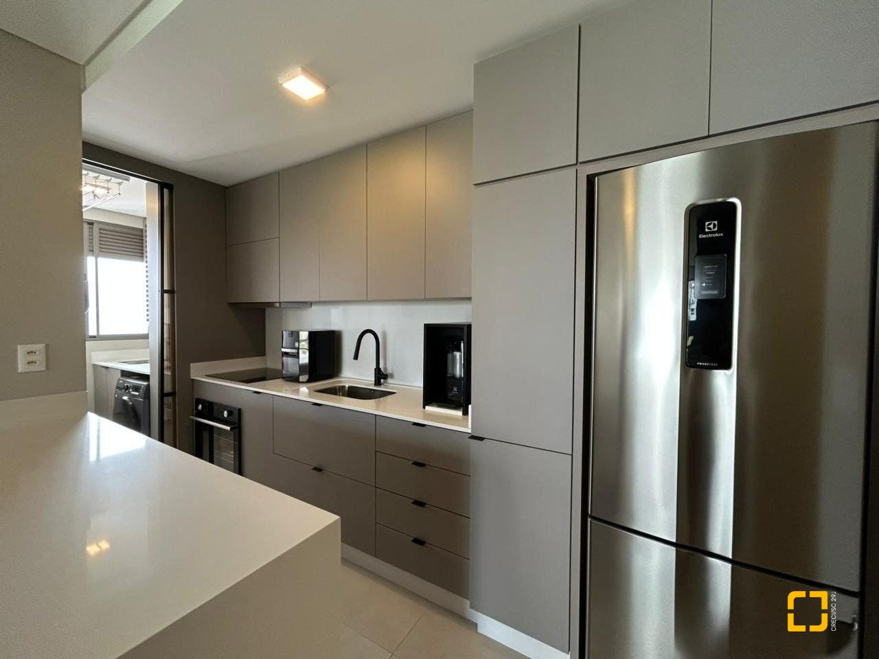 Apartamento com 76m², 4 quartos (sendo 2 suítes), 1 garagem, no bairro Jardim Atlântico em Florianópolis