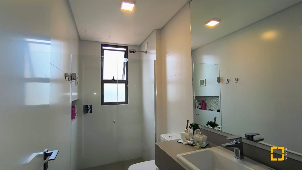 Apartamento com 76m², 4 quartos (sendo 2 suítes), 1 garagem, no bairro Jardim Atlântico em Florianópolis