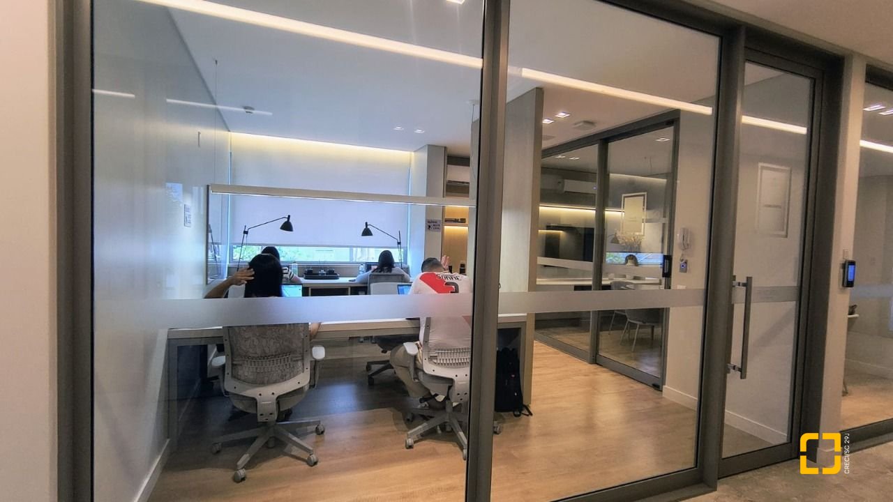 Apartamento com 76m², 4 quartos (sendo 2 suítes), 1 garagem, no bairro Jardim Atlântico em Florianópolis