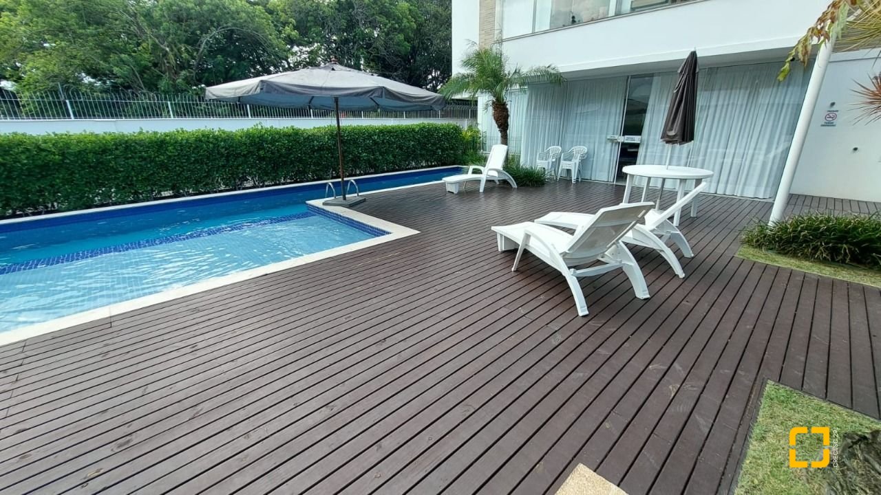 Apartamento com 88m², 4 quartos (sendo 1 suíte), 2 garagens, no bairro Campeche em Florianópolis