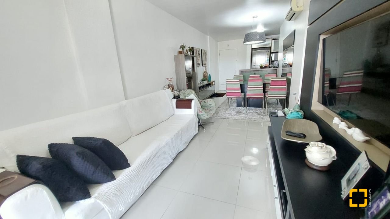 Apartamento com 88m², 4 quartos (sendo 1 suíte), 2 garagens, no bairro Campeche em Florianópolis
