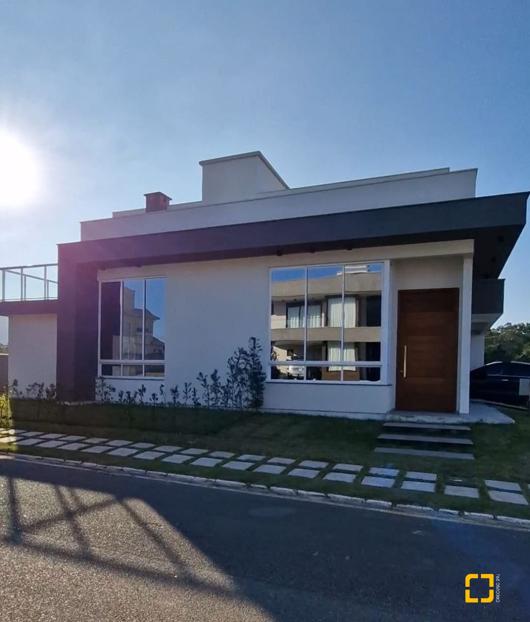 Casa de Condomínio com 204m², 4 quartos (sendo 1 suíte), 2 garagens, no bairro Rio Vermelho em Florianópolis