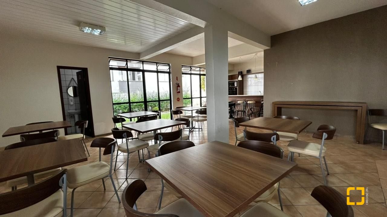 Apartamento com 71m², 3 quartos (sendo 1 suíte), 1 garagem, no bairro Abraão em Florianópolis