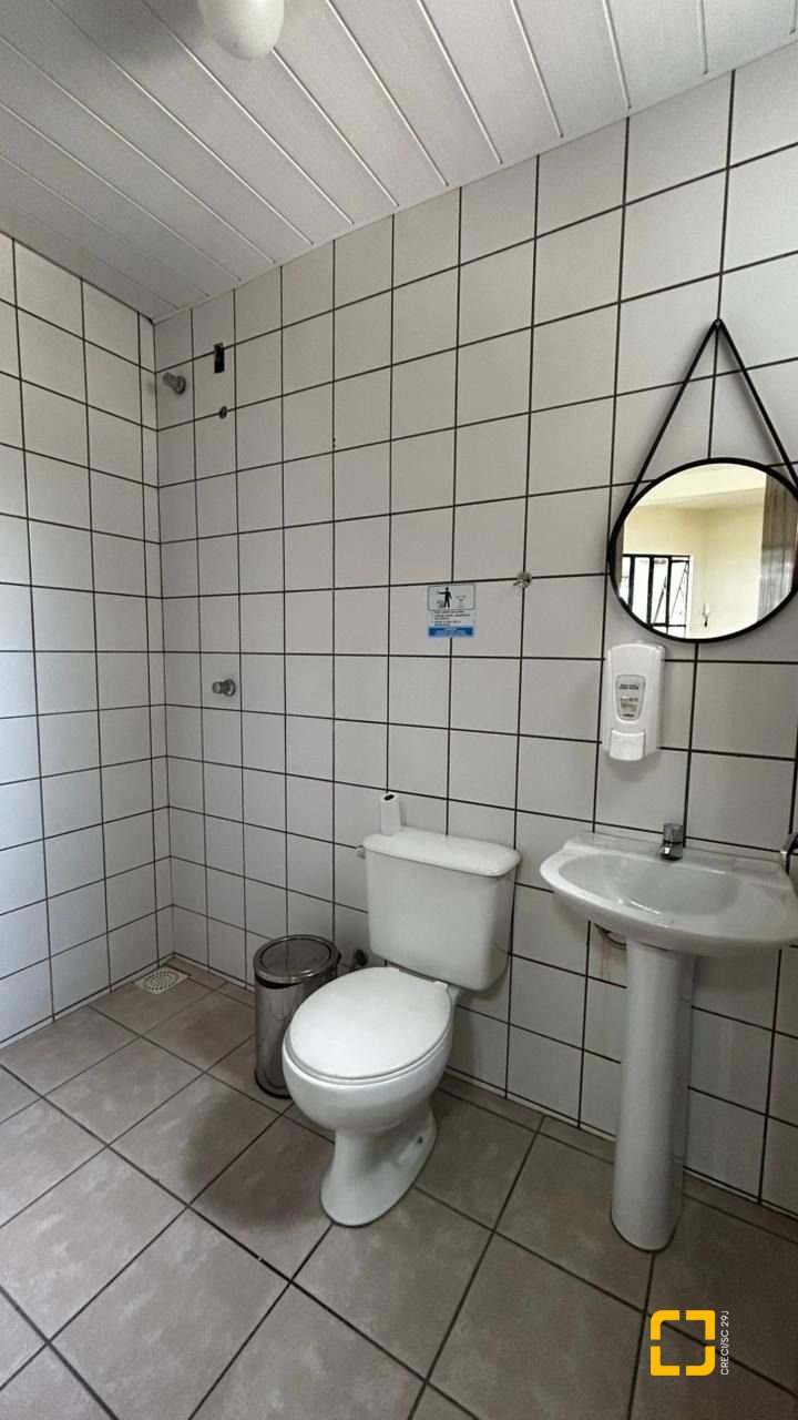 Apartamento com 71m², 3 quartos (sendo 1 suíte), 1 garagem, no bairro Abraão em Florianópolis