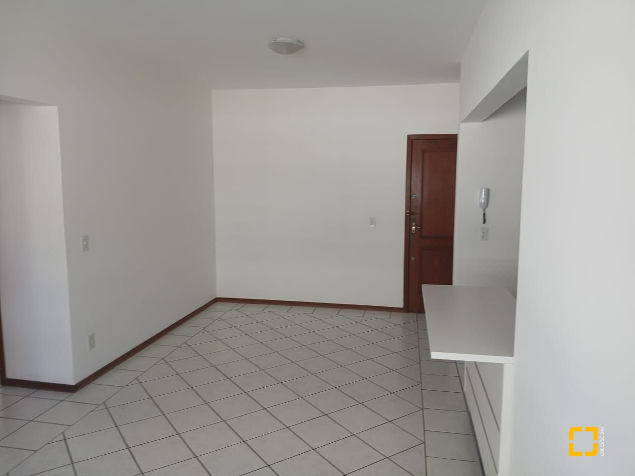 Apartamento com 71m², 3 quartos (sendo 1 suíte), 1 garagem, no bairro Abraão em Florianópolis