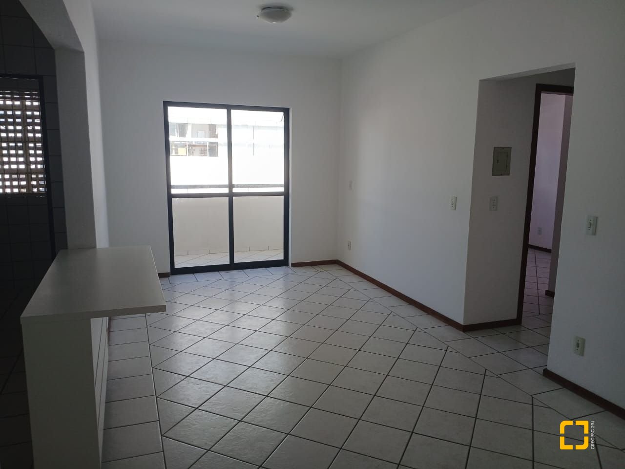 Apartamento com 71m², 3 quartos (sendo 1 suíte), 1 garagem, no bairro Abraão em Florianópolis