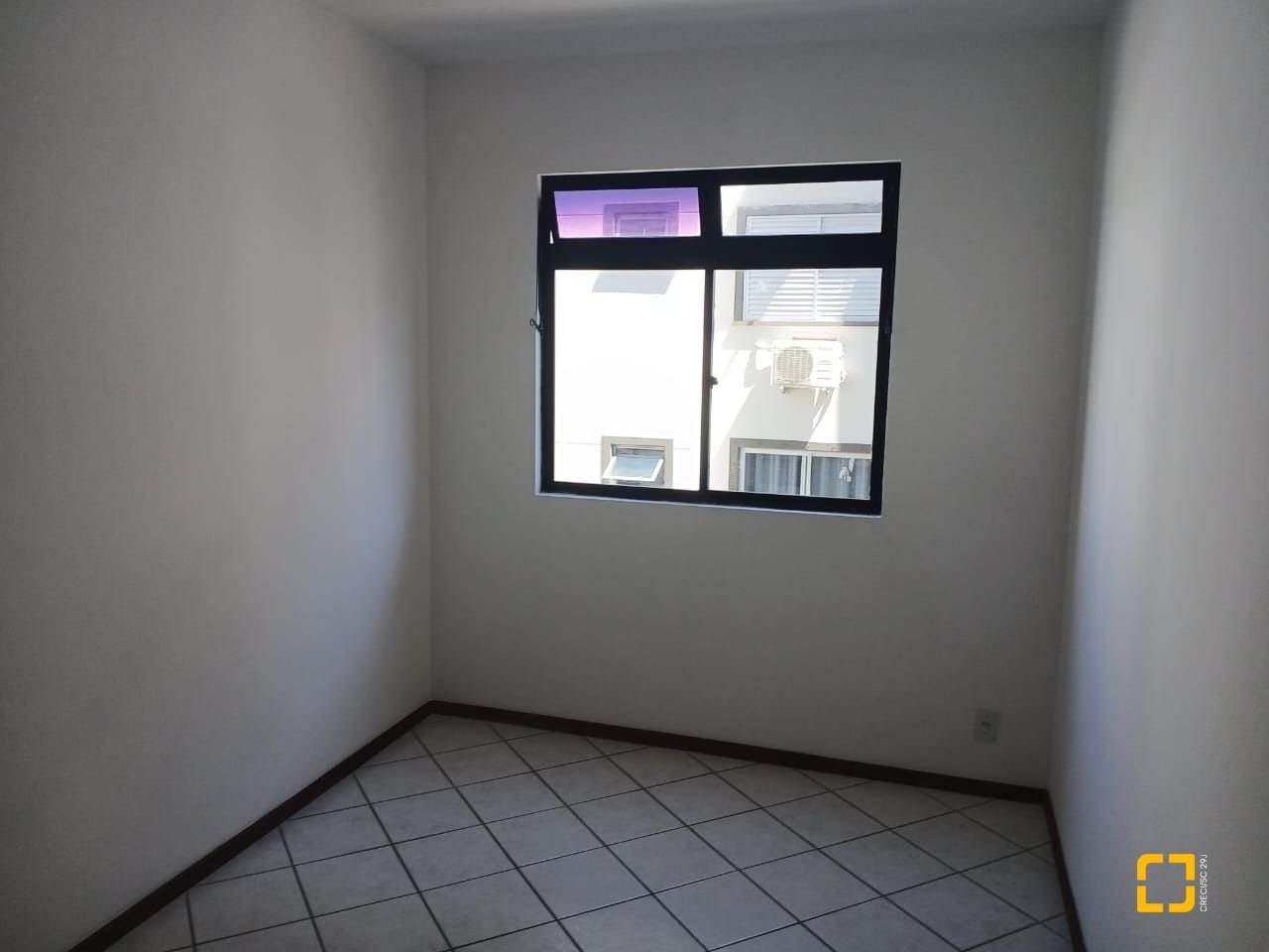 Apartamento com 71m², 3 quartos (sendo 1 suíte), 1 garagem, no bairro Abraão em Florianópolis