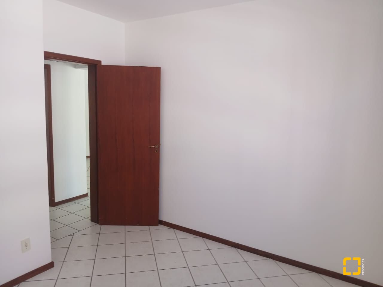 Apartamento com 71m², 3 quartos (sendo 1 suíte), 1 garagem, no bairro Abraão em Florianópolis