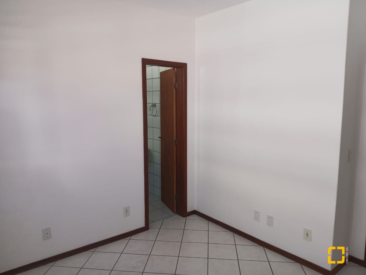 Apartamento com 71m², 3 quartos (sendo 1 suíte), 1 garagem, no bairro Abraão em Florianópolis