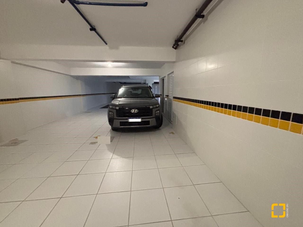 Apartamento com 132m², 6 quartos (sendo 3 suítes), 2 garagens, no bairro Centro em Florianópolis