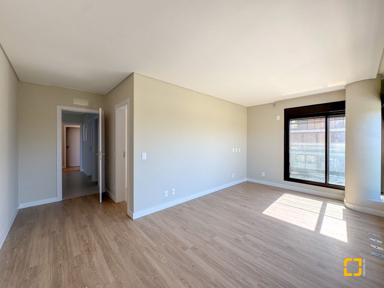 Apartamento com 148m², 6 quartos (sendo 3 suítes), 2 garagens, no bairro Jurerê em Florianópolis