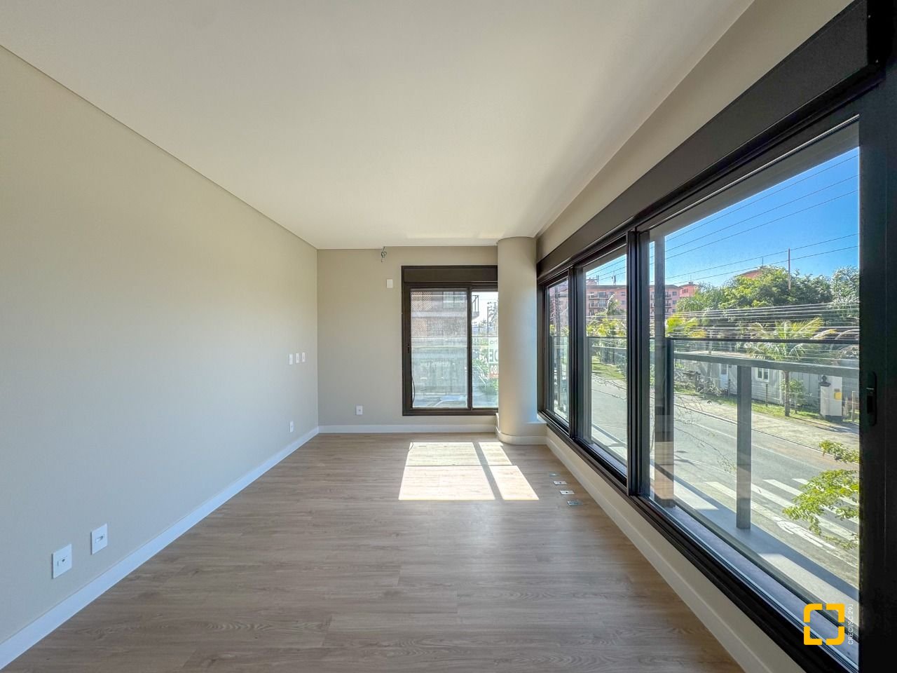 Apartamento com 148m², 6 quartos (sendo 3 suítes), 2 garagens, no bairro Jurerê em Florianópolis