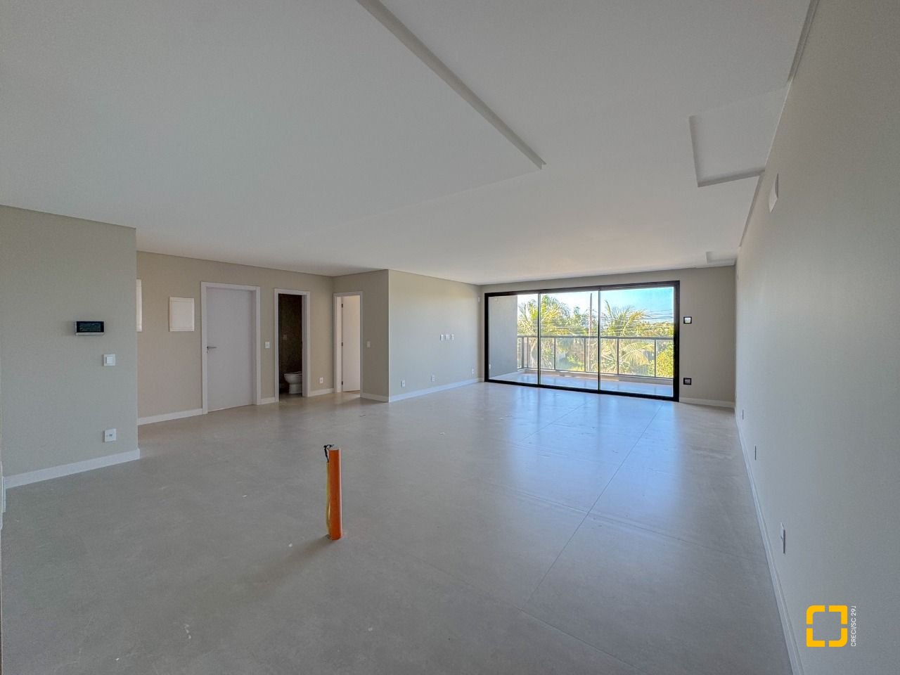 Apartamento com 148m², 6 quartos (sendo 3 suítes), 2 garagens, no bairro Jurerê em Florianópolis