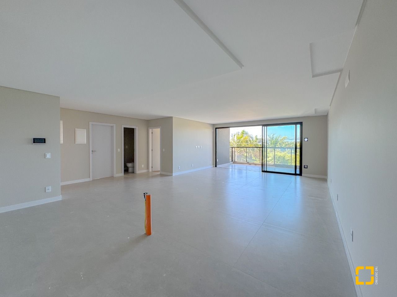 Apartamento com 148m², 6 quartos (sendo 3 suítes), 2 garagens, no bairro Jurerê em Florianópolis