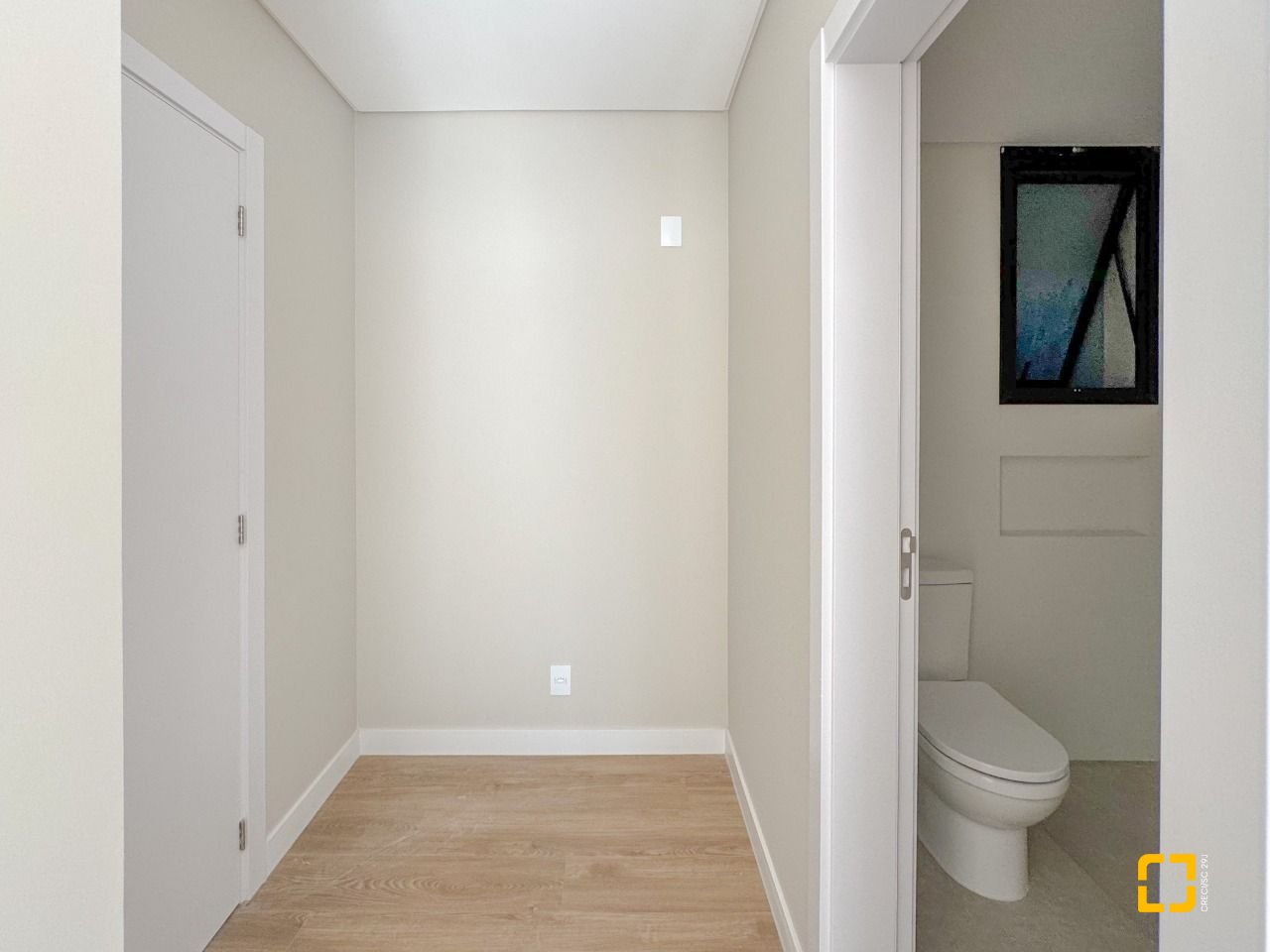 Apartamento com 148m², 6 quartos (sendo 3 suítes), 2 garagens, no bairro Jurerê em Florianópolis