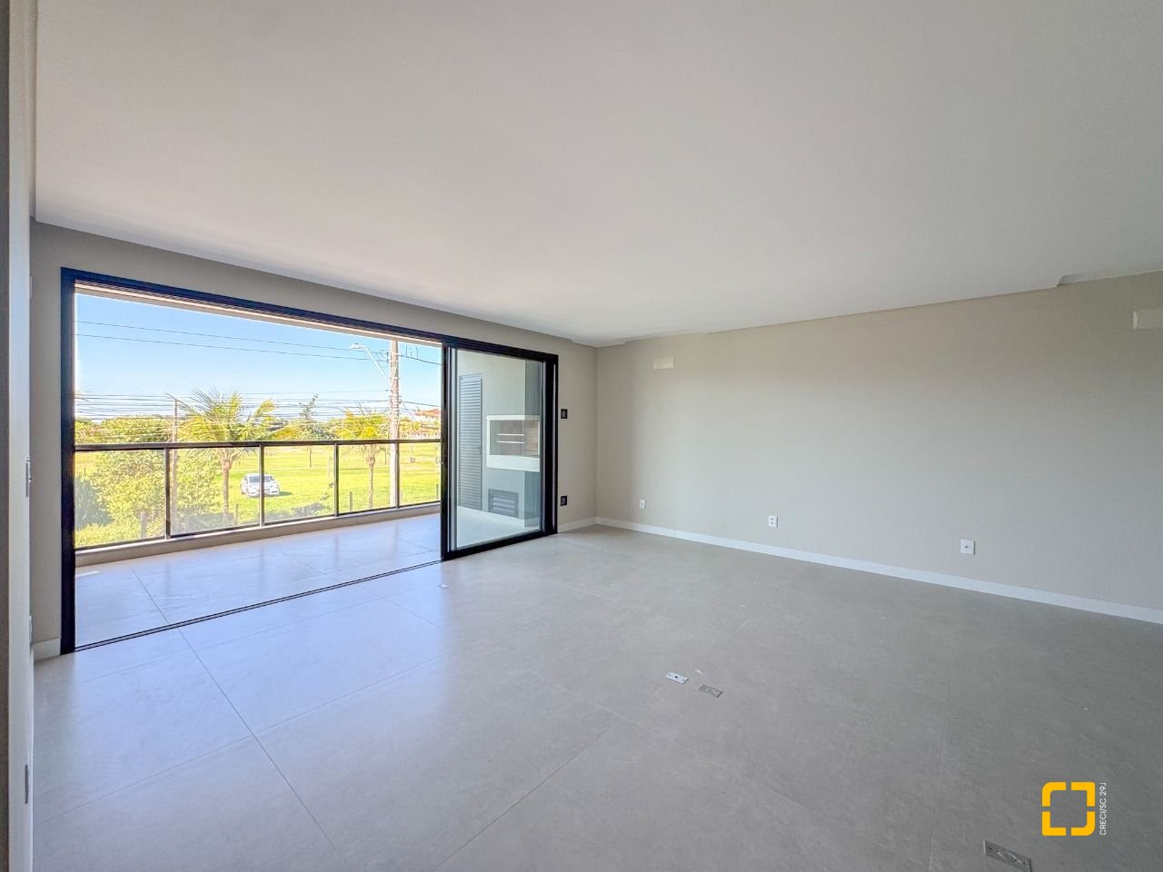Apartamento com 148m², 6 quartos (sendo 3 suítes), 2 garagens, no bairro Jurerê em Florianópolis