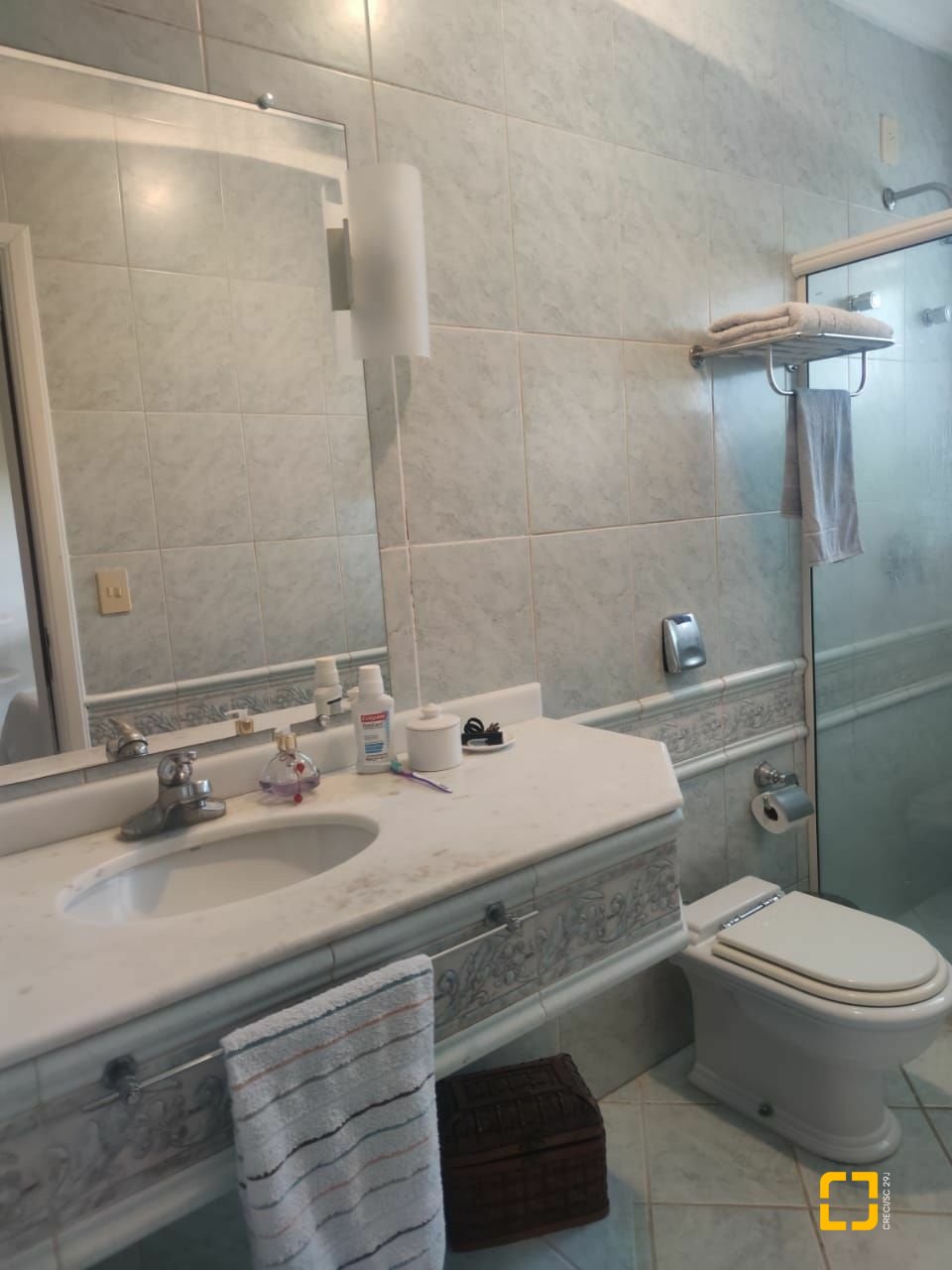 Casa com 300m², 8 quartos (sendo 4 suítes), 2 garagens, no bairro Jurerê Internacional em Florianópolis