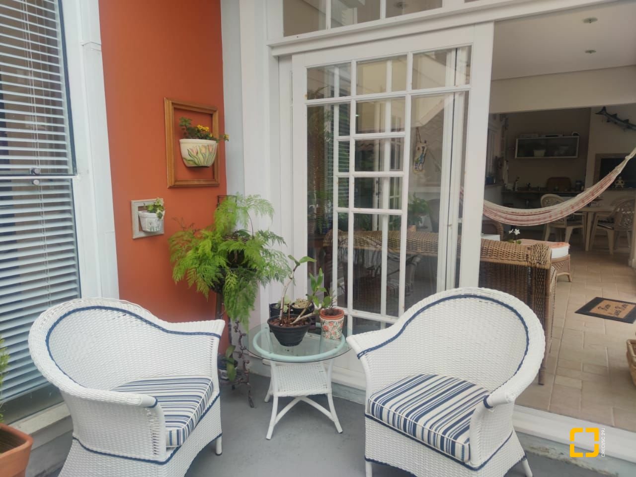 Casa com 300m², 8 quartos (sendo 4 suítes), 2 garagens, no bairro Jurerê Internacional em Florianópolis