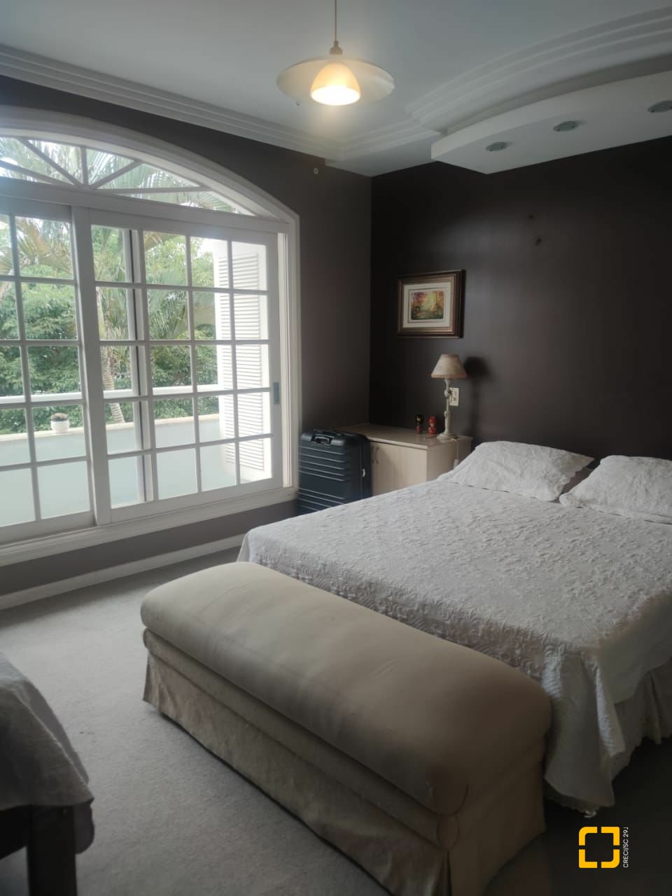 Casa com 300m², 8 quartos (sendo 4 suítes), 2 garagens, no bairro Jurerê Internacional em Florianópolis