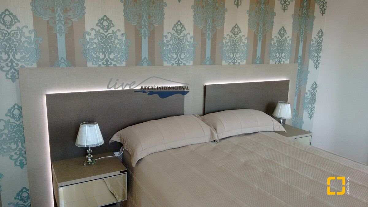 Casa com 470m², 8 quartos (sendo 4 suítes), 2 garagens, no bairro Jurerê Internacional em Florianópolis
