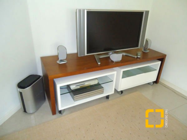 Casa com 380m², 7 quartos (sendo 2 suítes), 2 garagens, no bairro Jurerê em Florianópolis