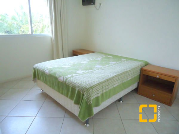 Casa com 380m², 7 quartos (sendo 2 suítes), 2 garagens, no bairro Jurerê em Florianópolis