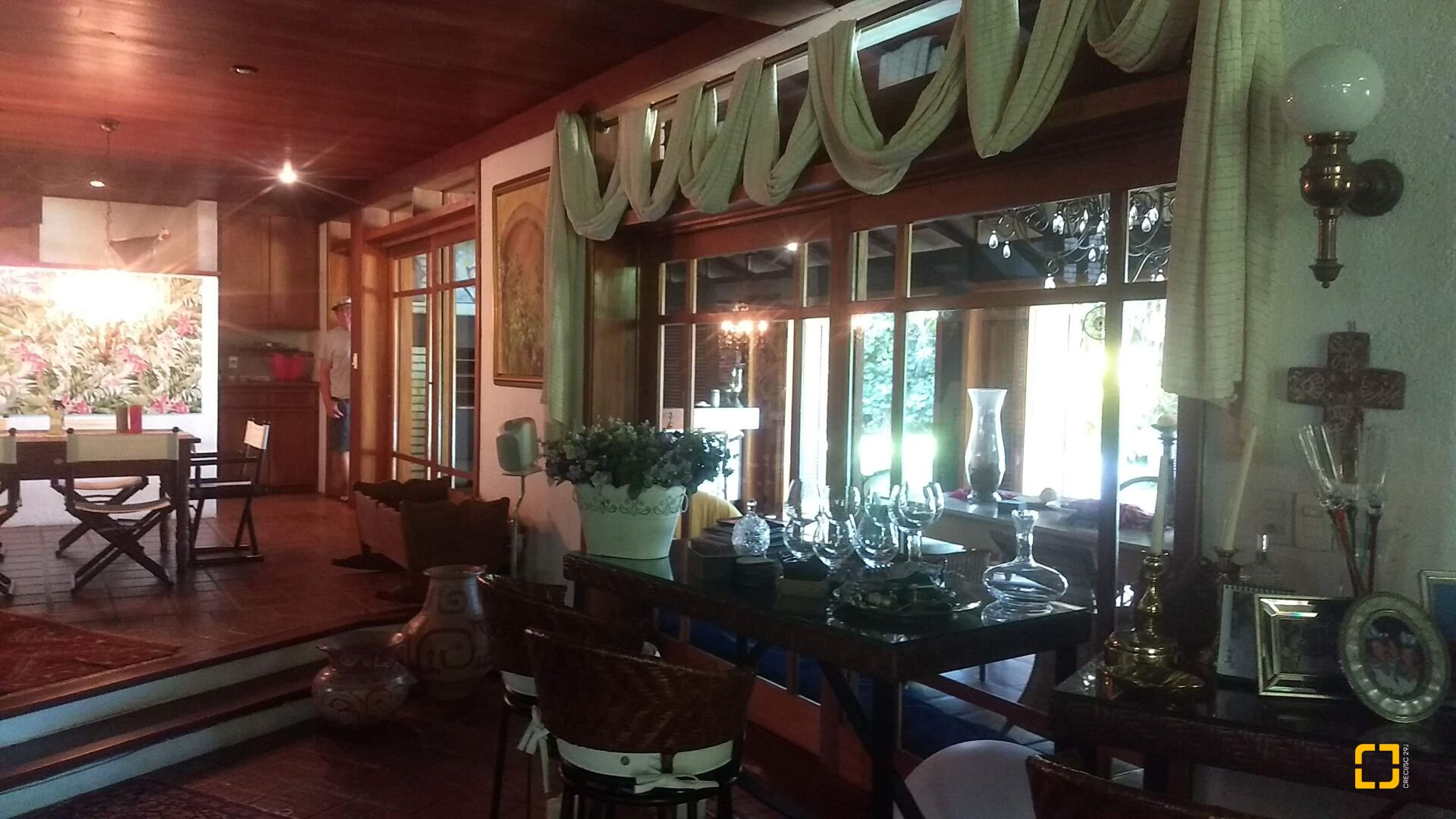 Casa com 942m², 5 quartos (sendo 5 suítes), 3 garagens, no bairro Jurerê Internacional em Florianópolis