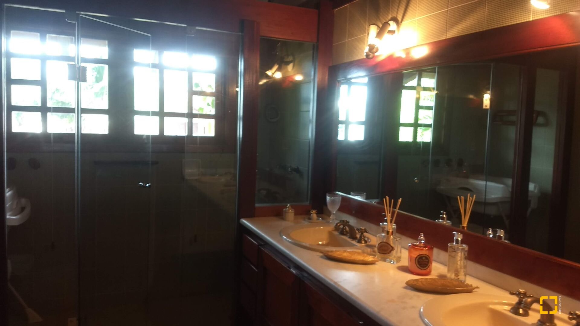 Casa com 942m², 5 quartos (sendo 5 suítes), 3 garagens, no bairro Jurerê Internacional em Florianópolis