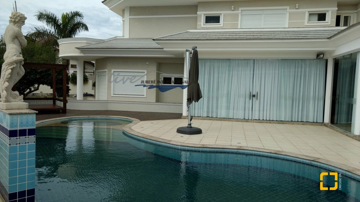 Casa com 1290m², 8 quartos (sendo 6 suítes), 8 garagens, no bairro Jurerê Internacional em Florianópolis