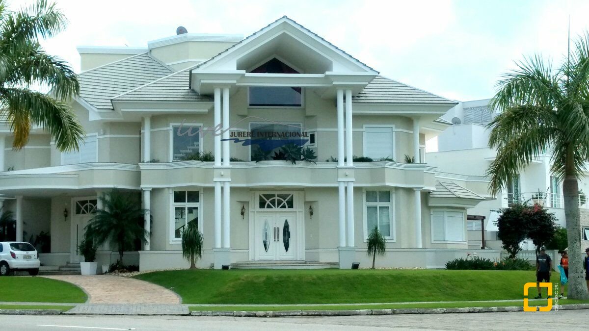 Casa com 1290m², 8 quartos (sendo 6 suítes), 8 garagens, no bairro Jurerê Internacional em Florianópolis