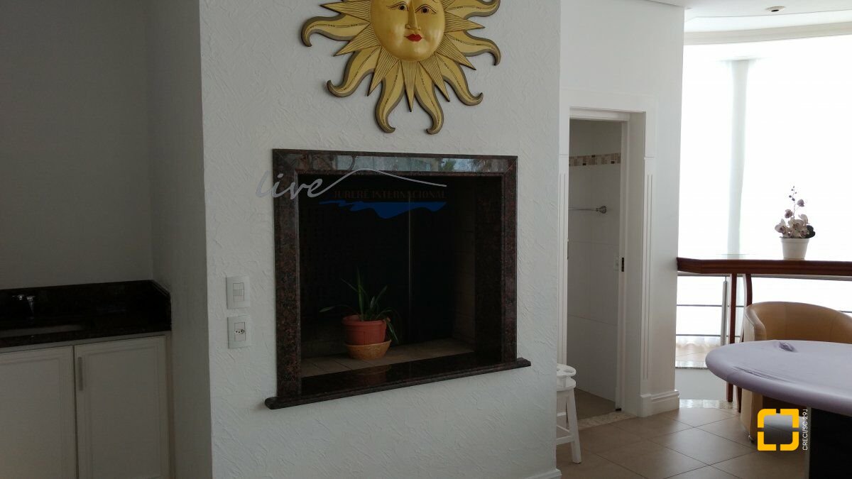 Casa com 1290m², 8 quartos (sendo 6 suítes), 8 garagens, no bairro Jurerê Internacional em Florianópolis