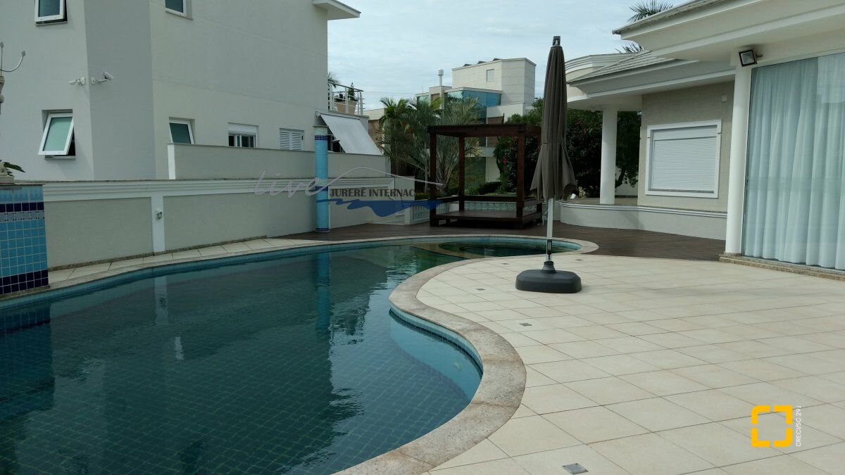Casa com 1290m², 8 quartos (sendo 6 suítes), 8 garagens, no bairro Jurerê Internacional em Florianópolis