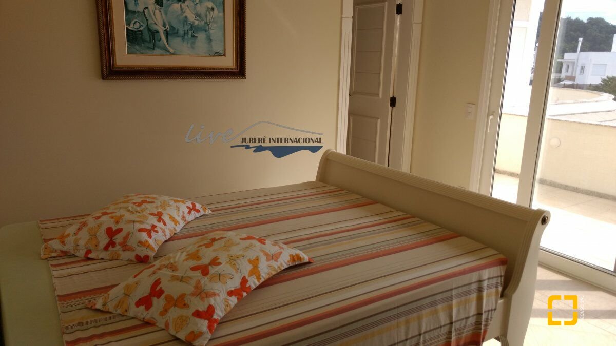 Casa com 1290m², 8 quartos (sendo 6 suítes), 8 garagens, no bairro Jurerê Internacional em Florianópolis
