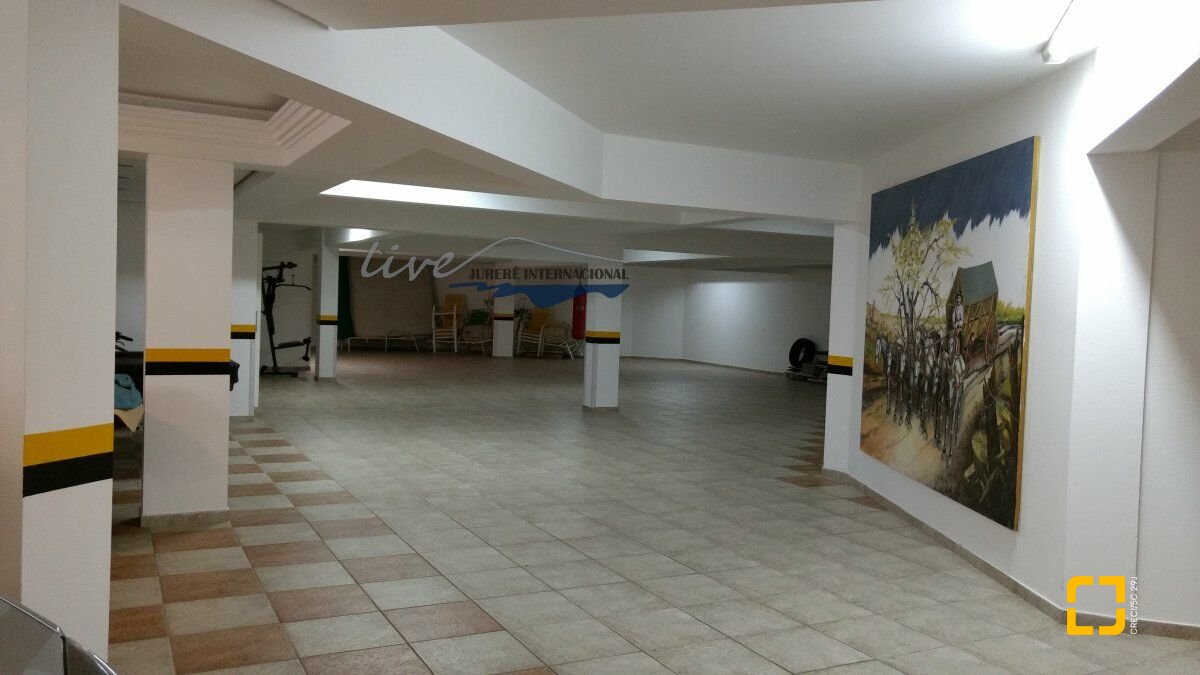 Casa com 1290m², 8 quartos (sendo 6 suítes), 8 garagens, no bairro Jurerê Internacional em Florianópolis