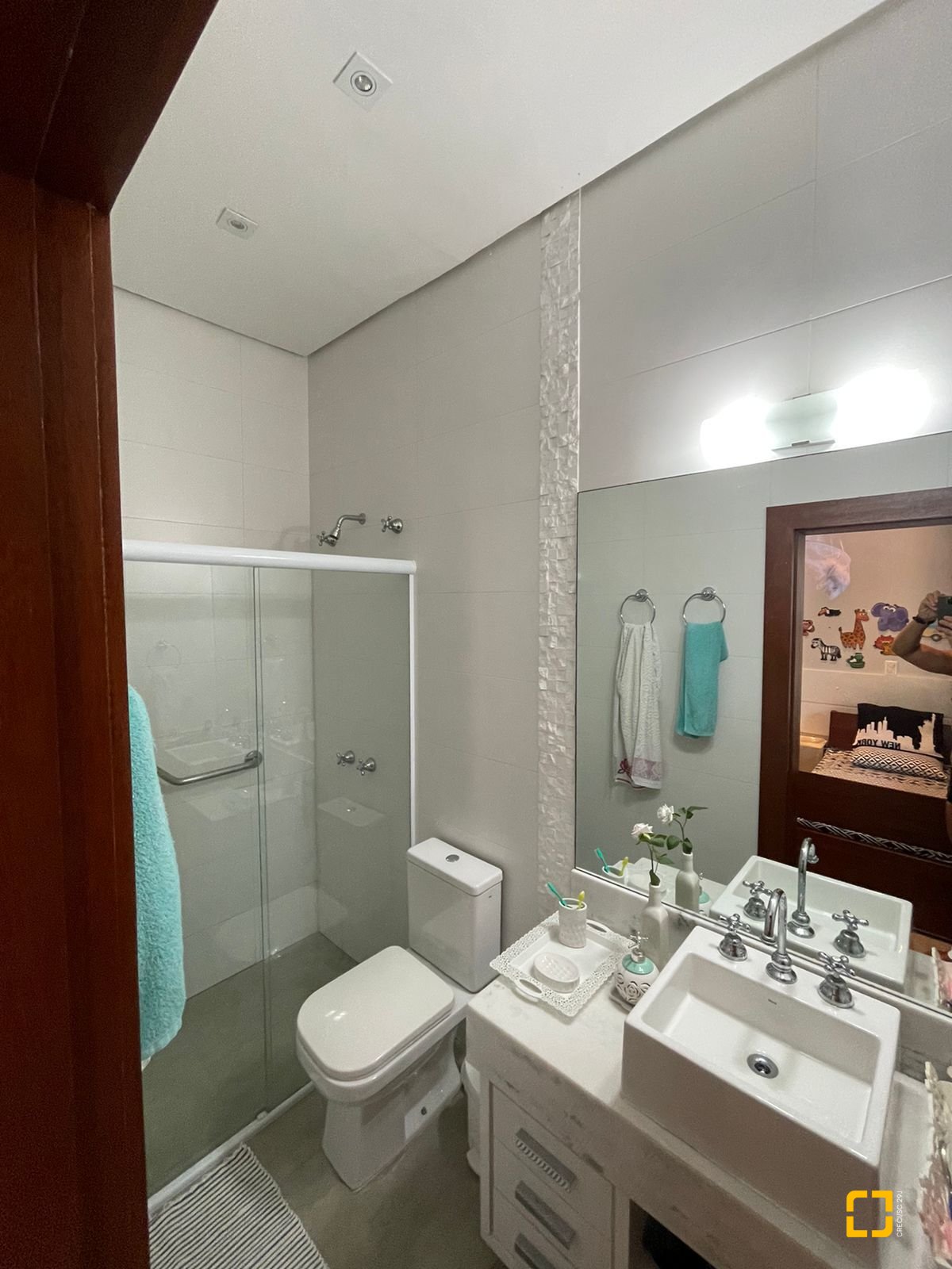 Casa com 3000m², 6 quartos (sendo 3 suítes), 2 garagens, no bairro Jurerê Internacional em Florianópolis