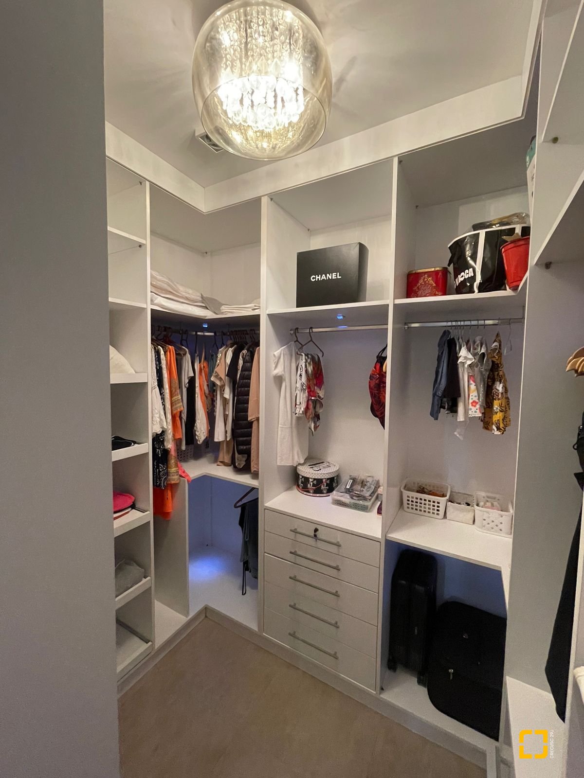 Casa com 3000m², 6 quartos (sendo 3 suítes), 2 garagens, no bairro Jurerê Internacional em Florianópolis