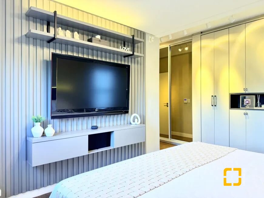 Casa com 320m², 3 quartos (sendo 2 suítes), 3 garagens, no bairro Jurerê Internacional em Florianópolis